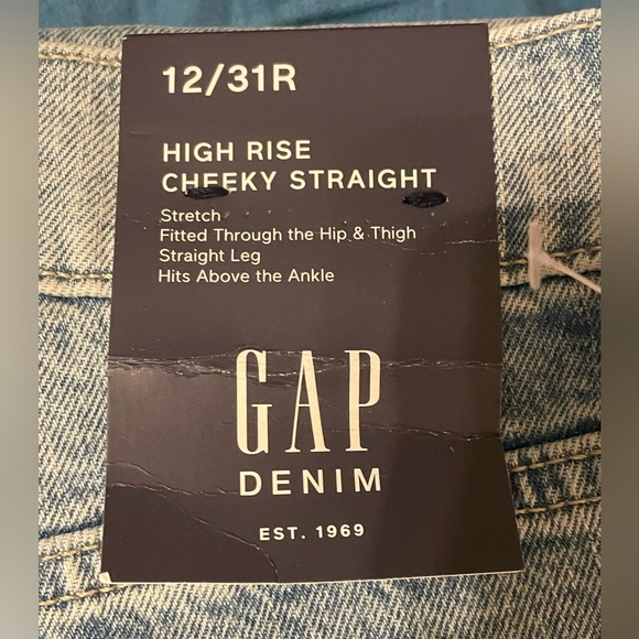 Gap Jeans - Picture 3 of 3